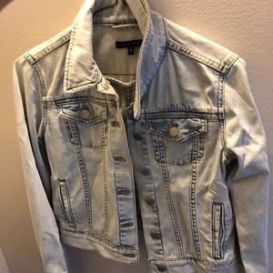 Small Theory Denim Jacket (light wash)